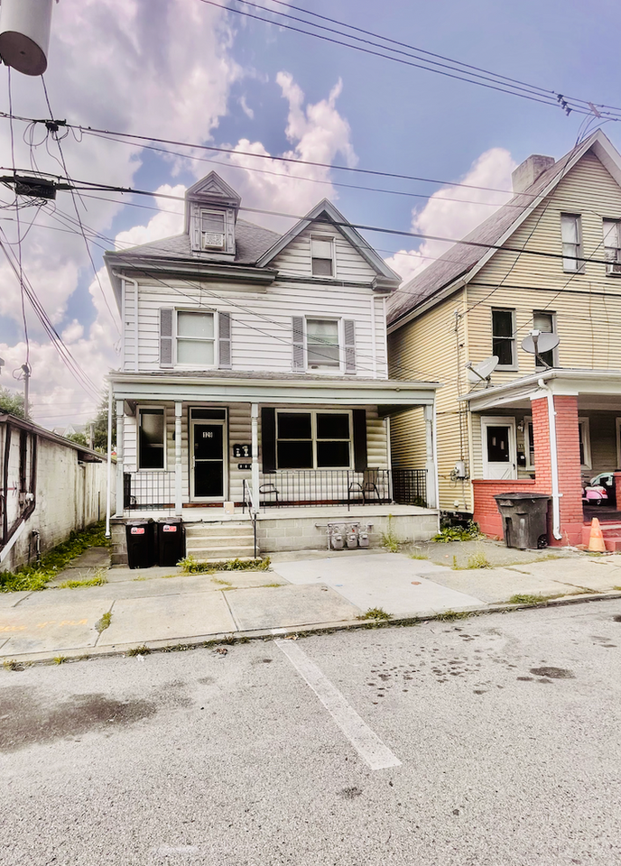 129 McGinnis Avenue (Full Service) - Photo 2 of 15