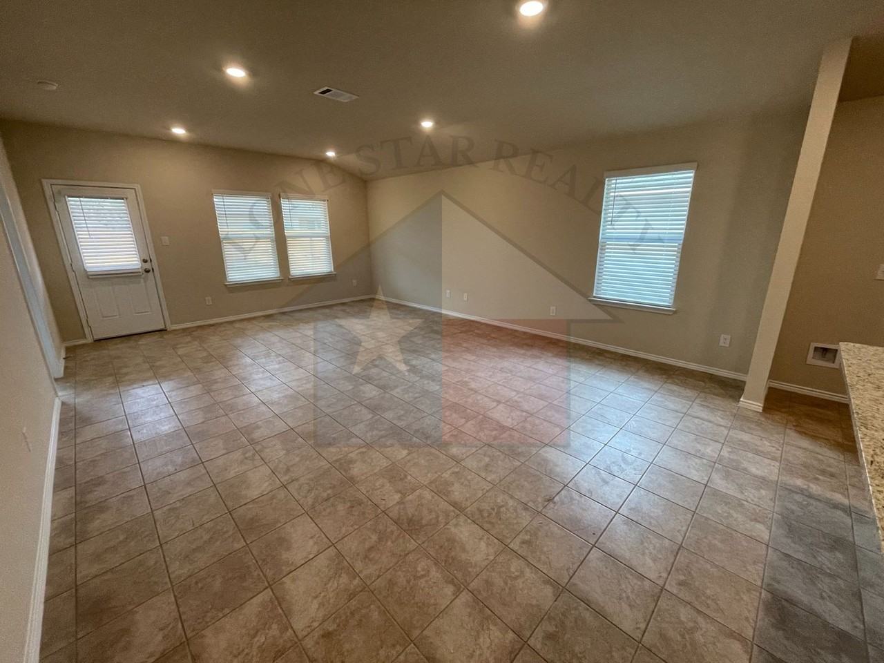 9601 Murandy Dr - Photo 4 of 20