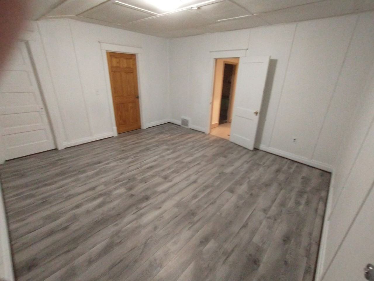 13302 W 3rd St - Photo 6 of 11