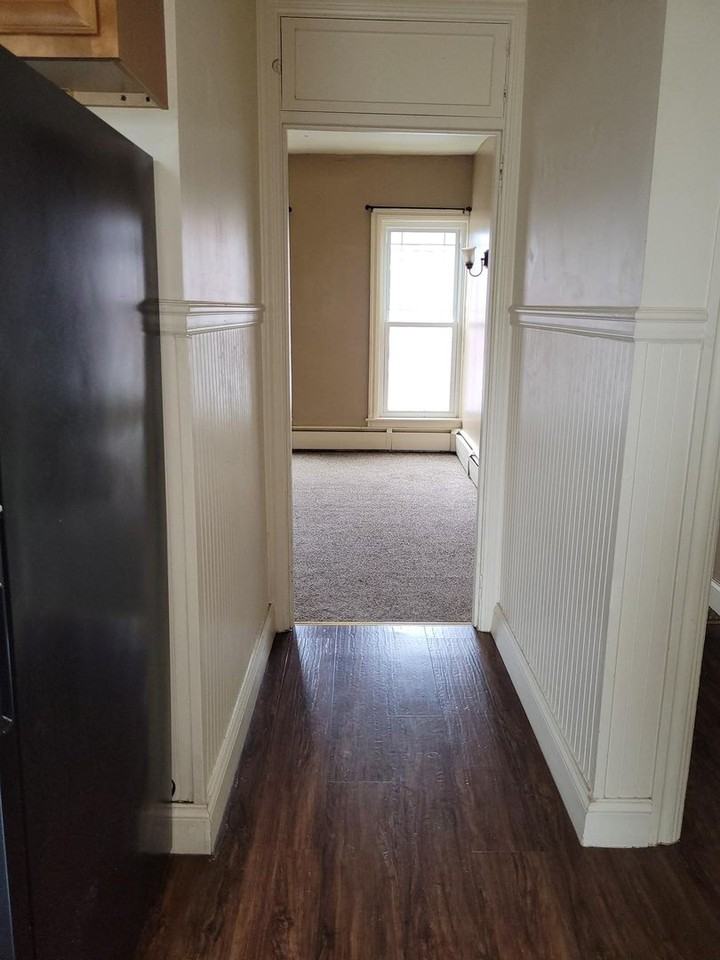 36 W Market St - Photo 3 of 21