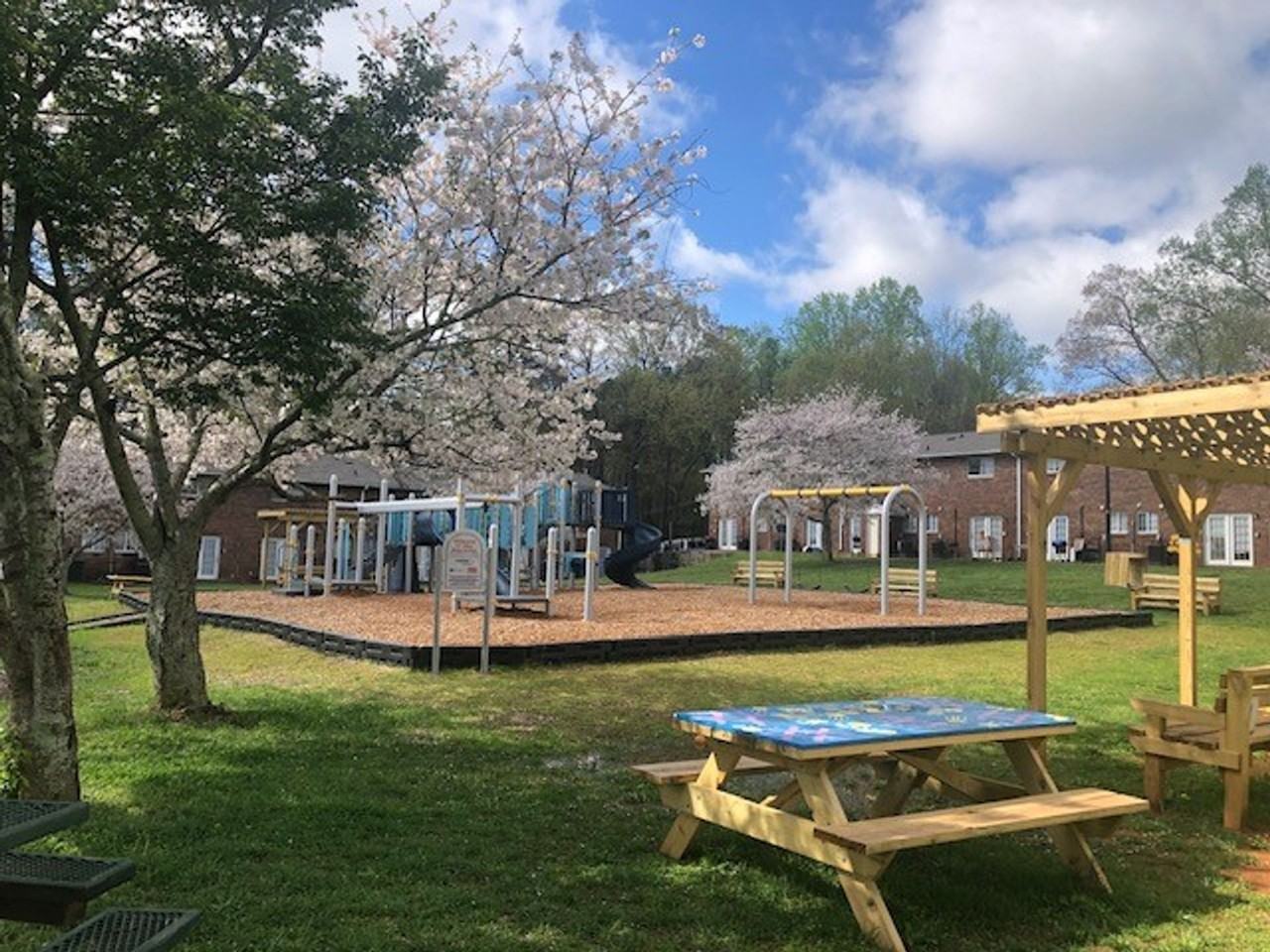 Springview Apartments - Photo 7 of 9