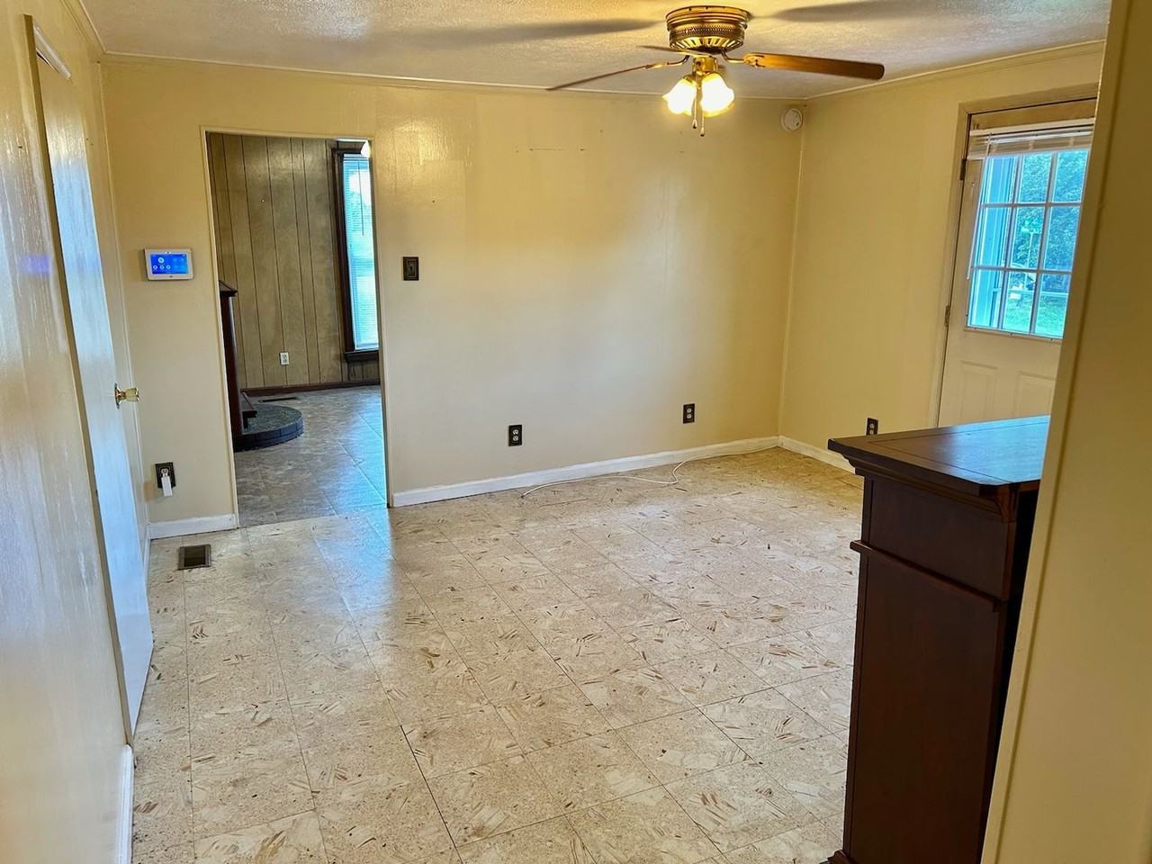 2920 Richmond St - Photo 6 of 20