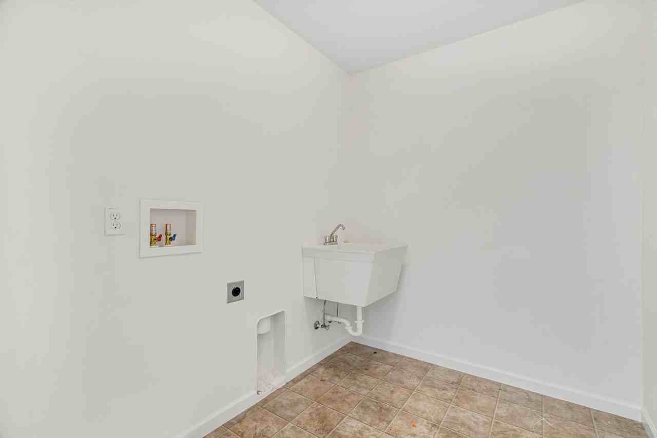 1744 Coupru Ct - Photo 7 of 18