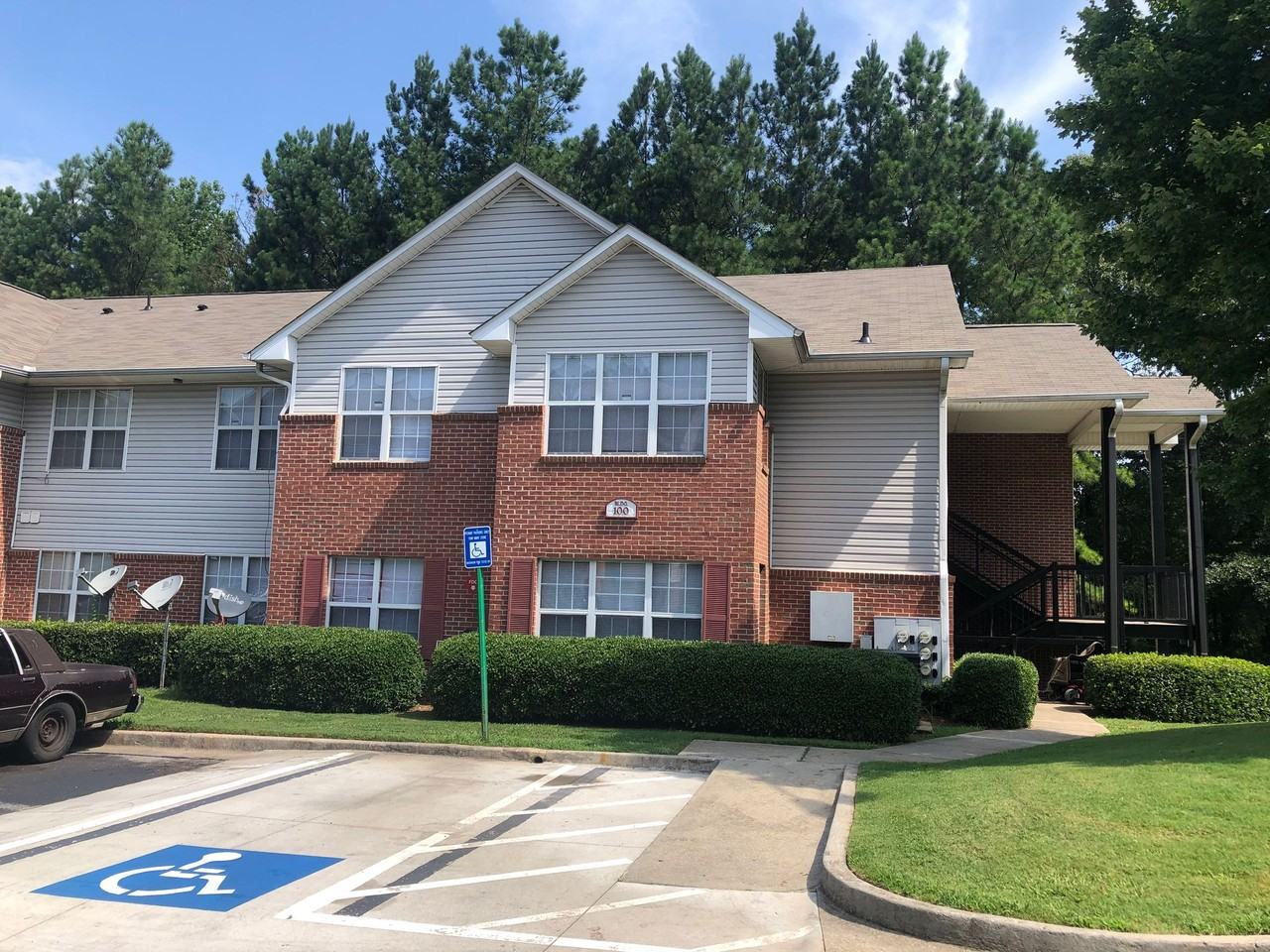 Summerdale Apartments! Welcome Home - Photo 7 of 7