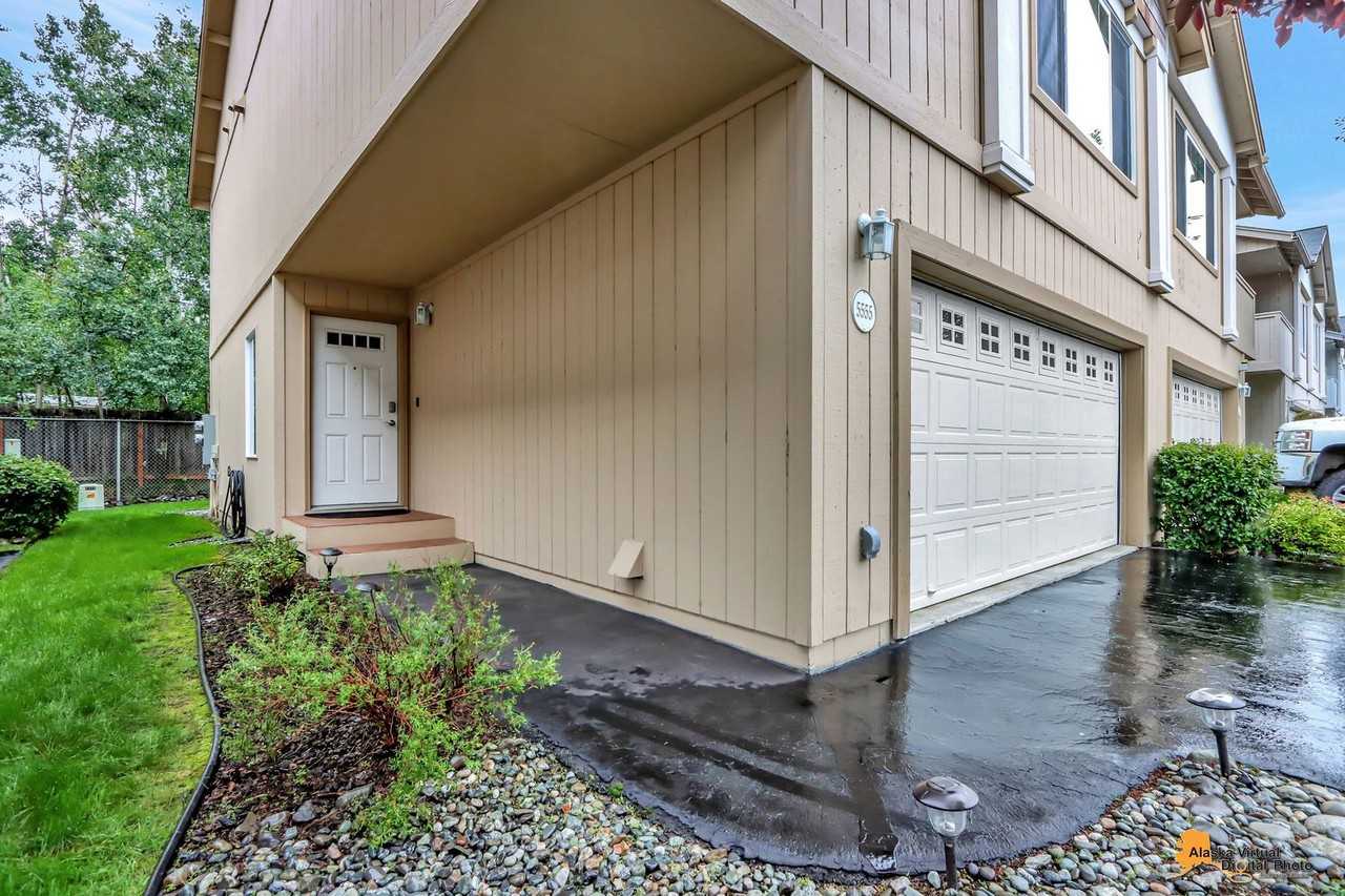 5555 Sapphire Loop - Photo 6 of 42