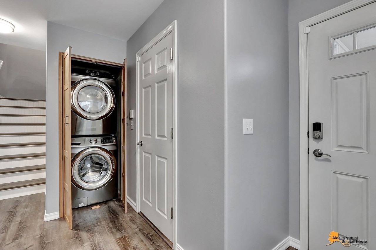 5555 Sapphire Loop - Photo 7 of 42