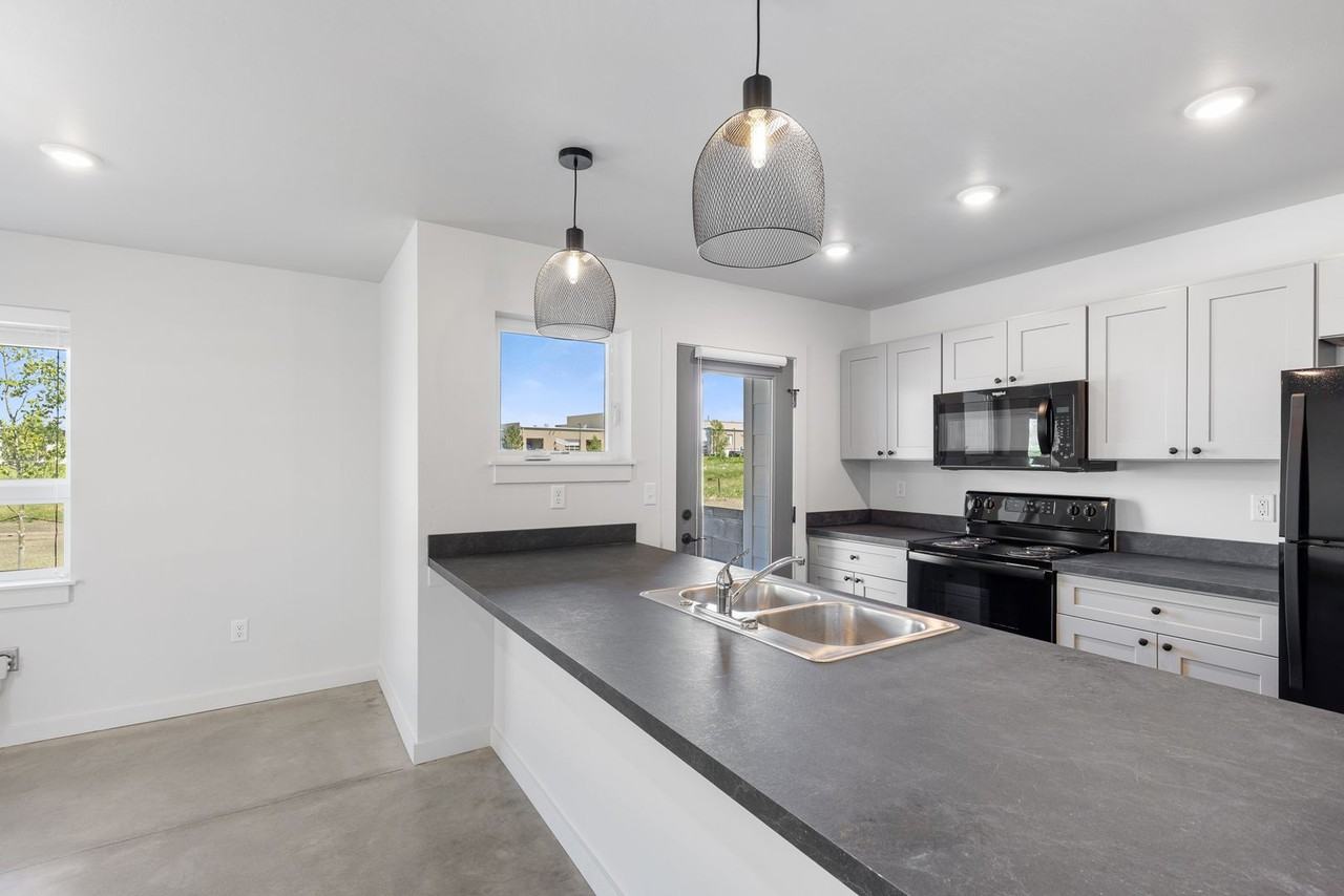 5177 West Side Flats - Photo 6 of 20