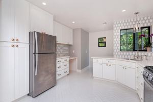 featured image of 2747 Reynard Way