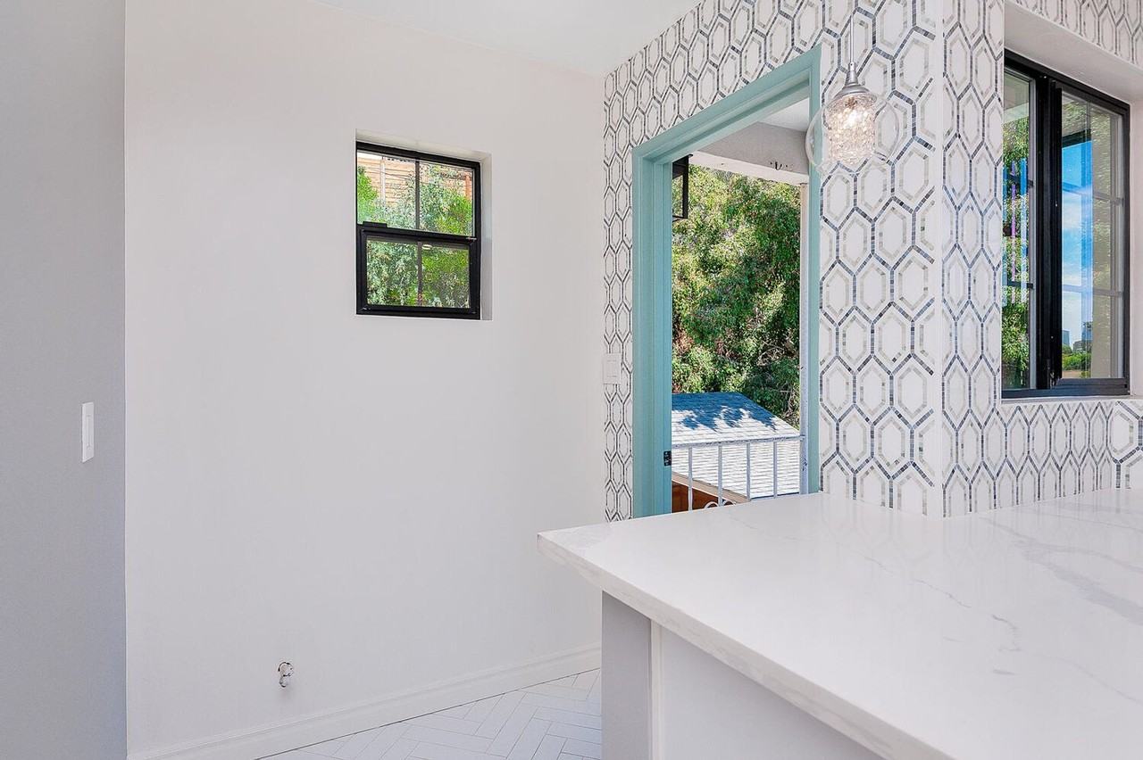 2747 Reynard Way - Photo 7 of 22