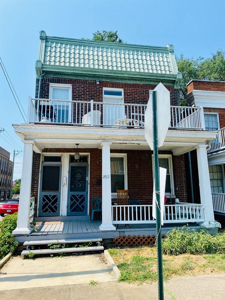 2601 Parkwood Ave. - Photo 2 of 3