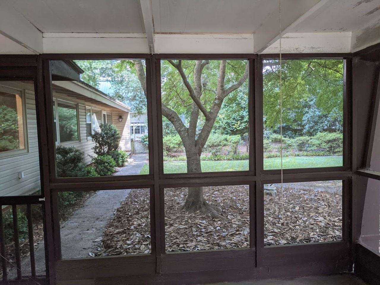 223 Edgefield Ave Nw - Photo 5 of 27