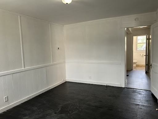 506 Logan Ave - Photo 2 of 9