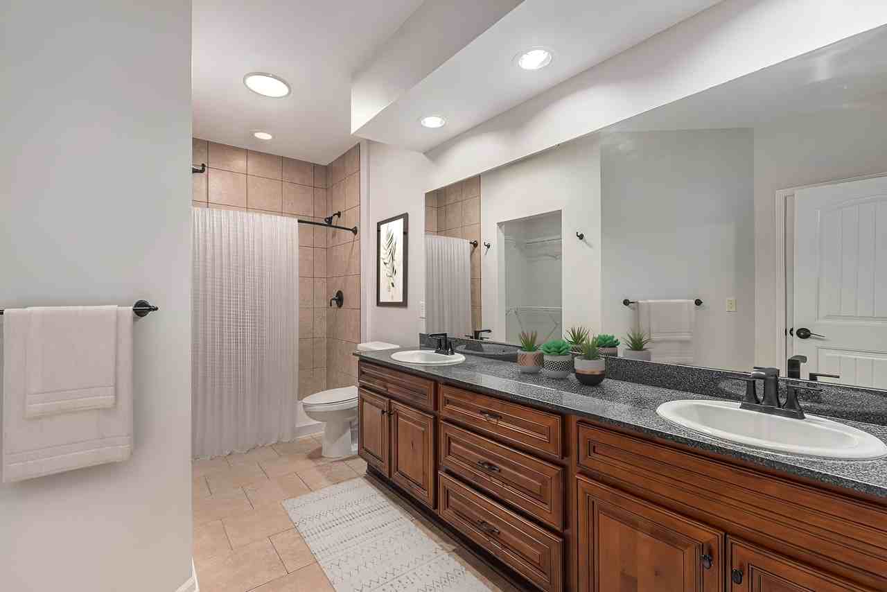 Highlands Lodge - Photo 4 of 35