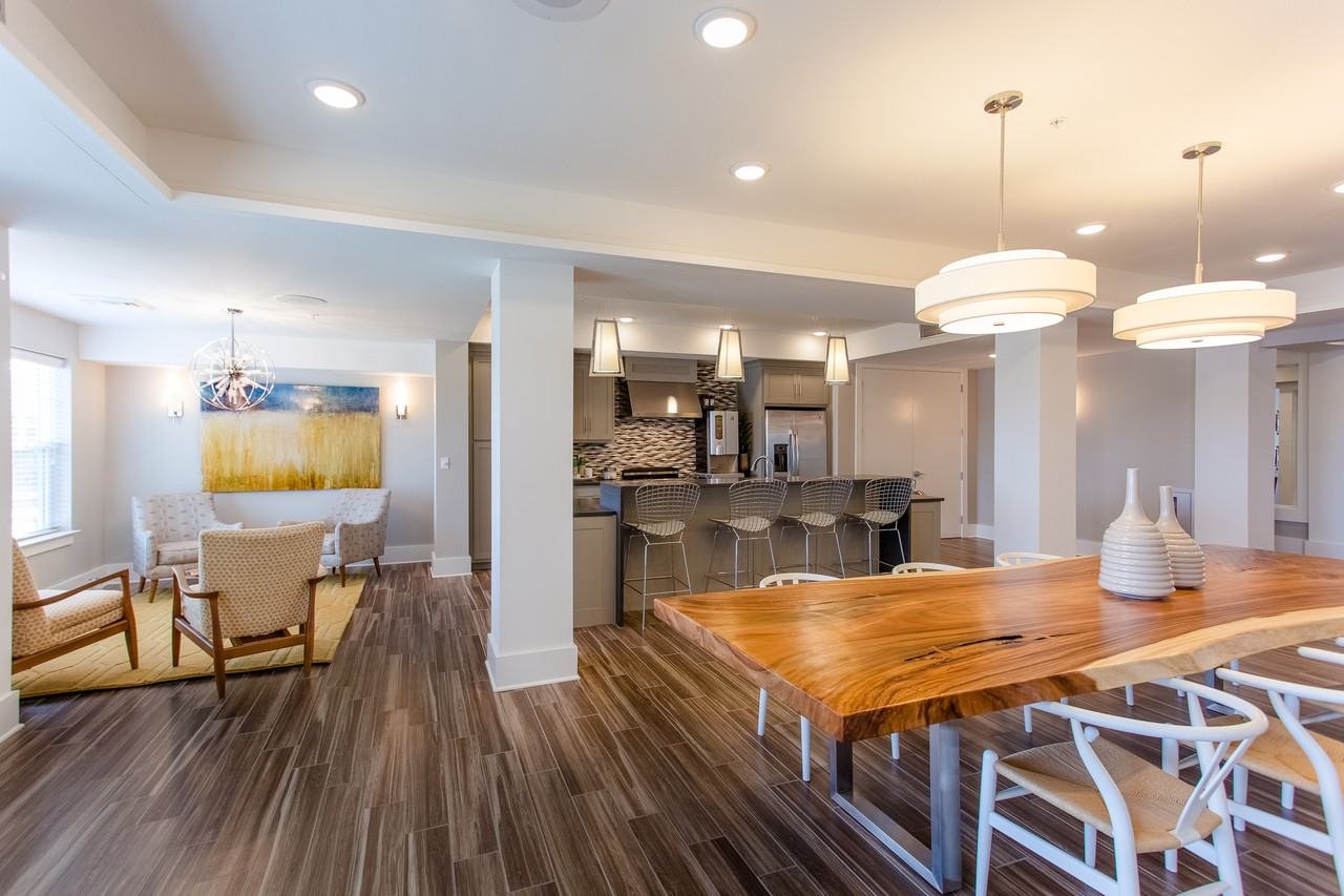 Prairie View - Photo 6 of 38