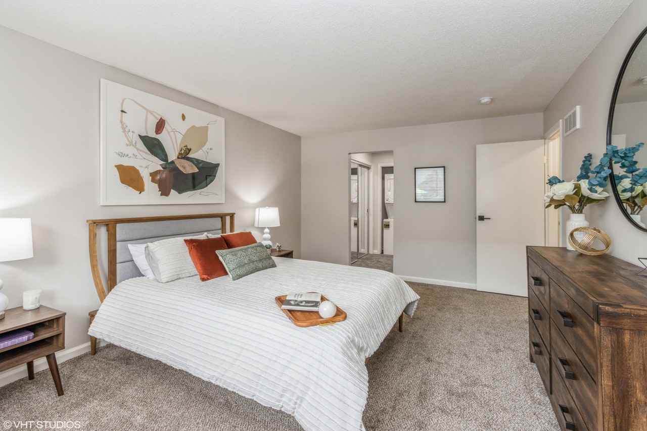 Kenilworth Apartments - Photo 2 of 50