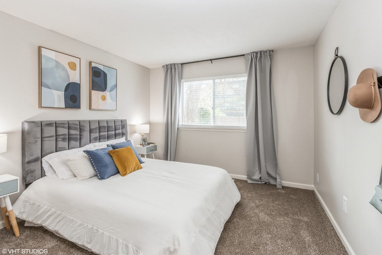 Kenilworth Apartments - Photo 6 of 50