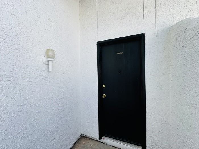 1883 S San Jose Dr - Photo 2 of 11