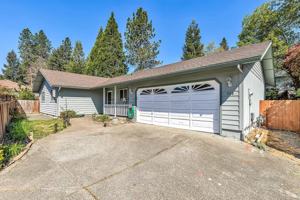 featured image of 110 Nw Sinclair Dr #NA