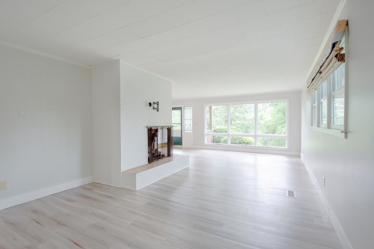 111 Clement Dr #NA - Photo 3 of 23