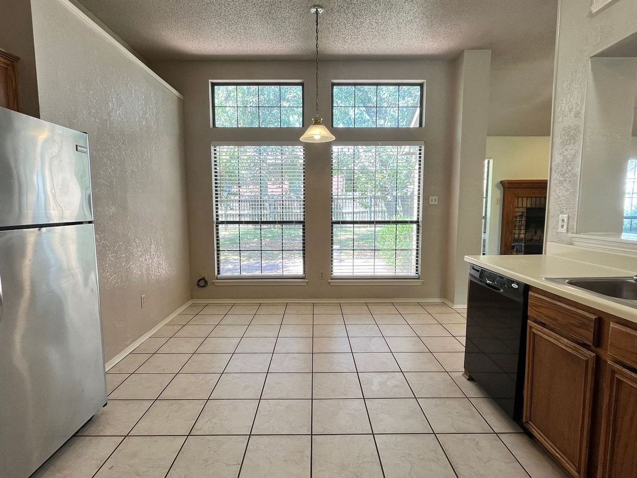 209 Tomahawk Dr - Photo 6 of 27