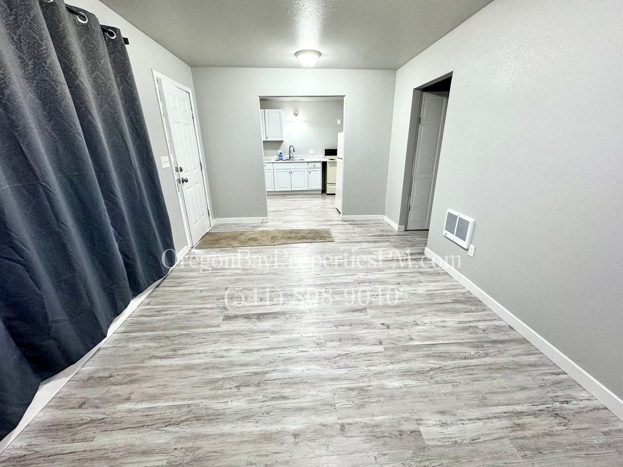 Harriet Apts - Photo 3 of 21