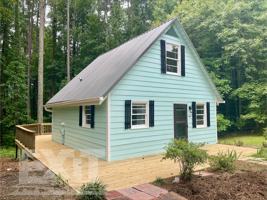 featured image of 406 Hawthorne Dr