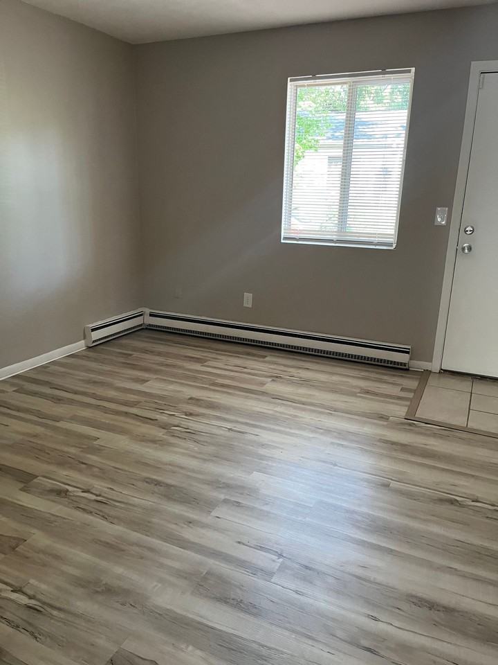 Tiberwood Apartments - Photo 5 of 5