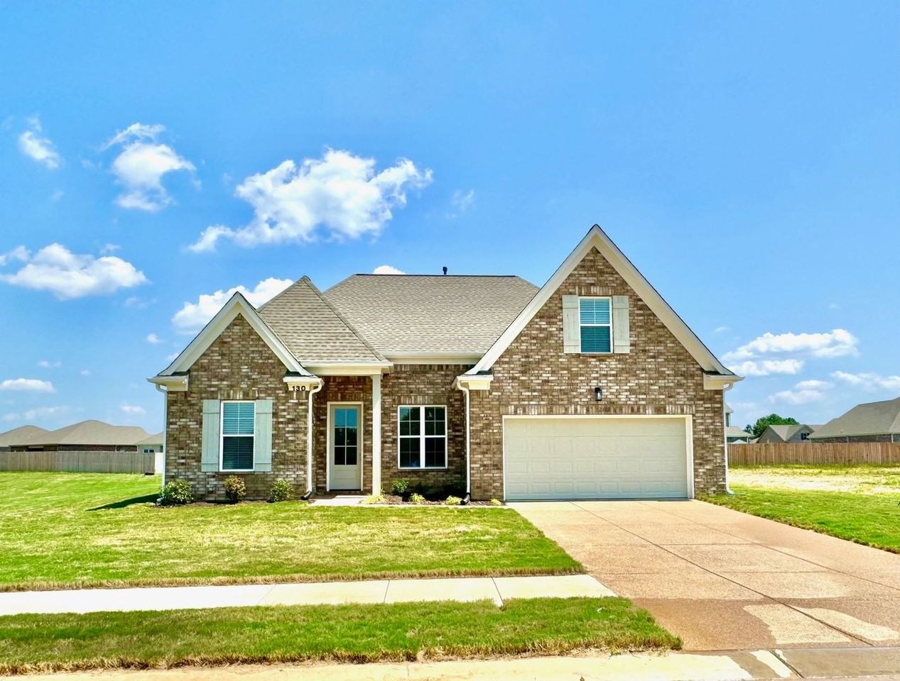 130 Primrose Ln - Photo 2 of 16