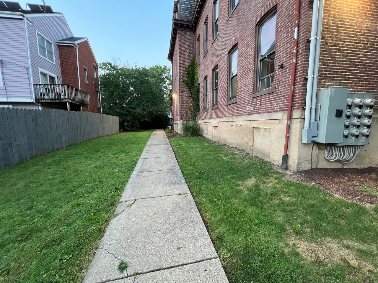 1220 Sheffield Street - Photo 7 of 8