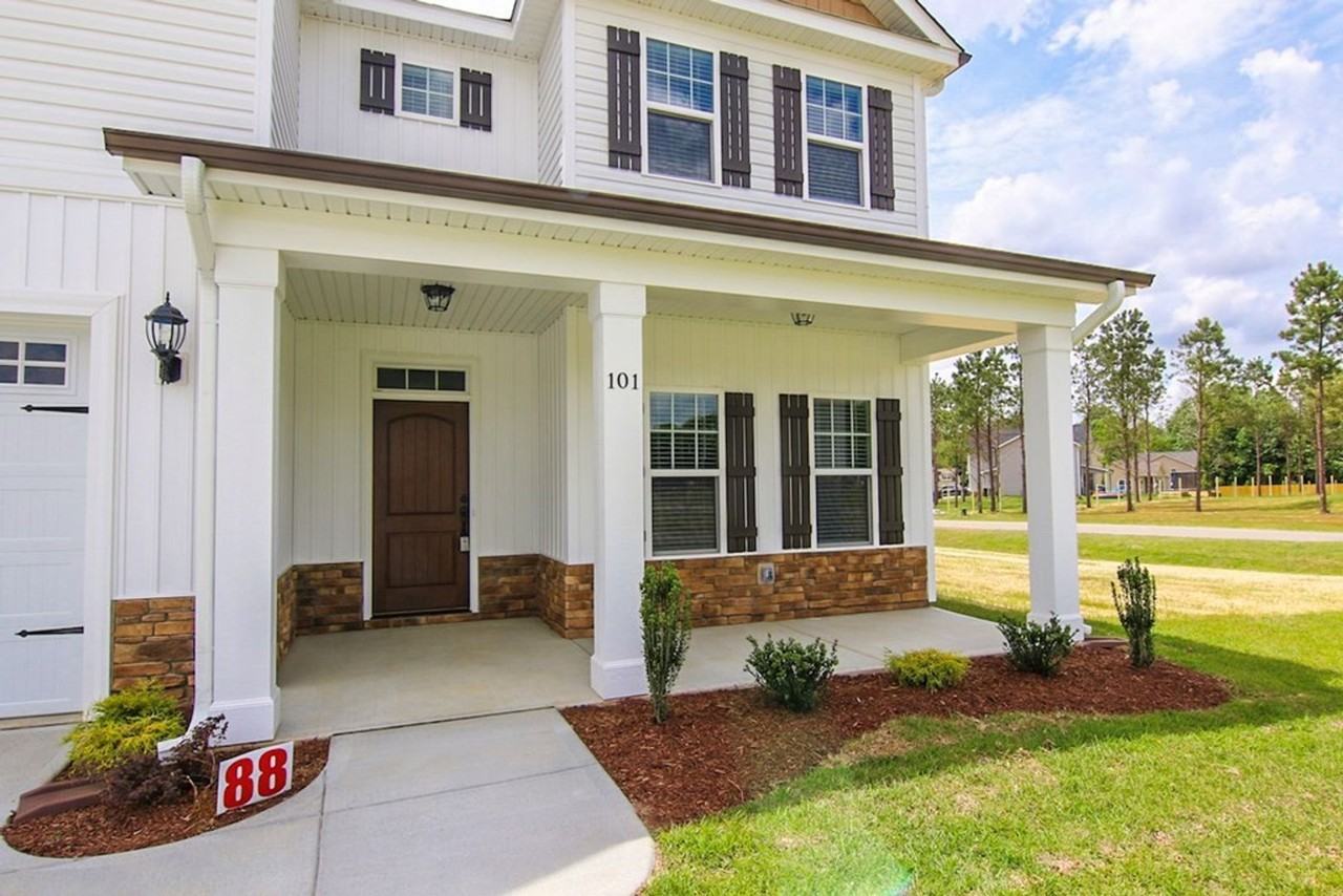 101 Castaway Ct - Photo 3 of 38