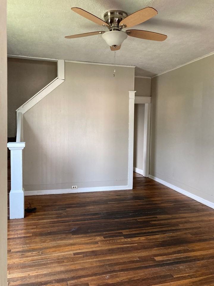 128-130 N. 16th - Photo 2 of 10