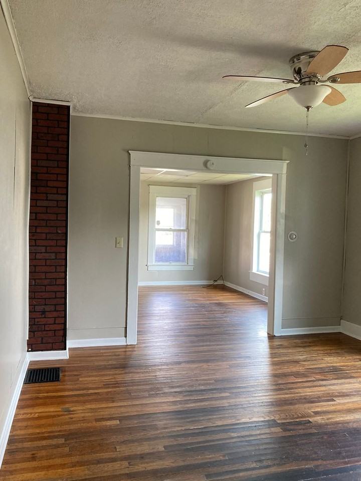 128-130 N. 16th - Photo 3 of 10