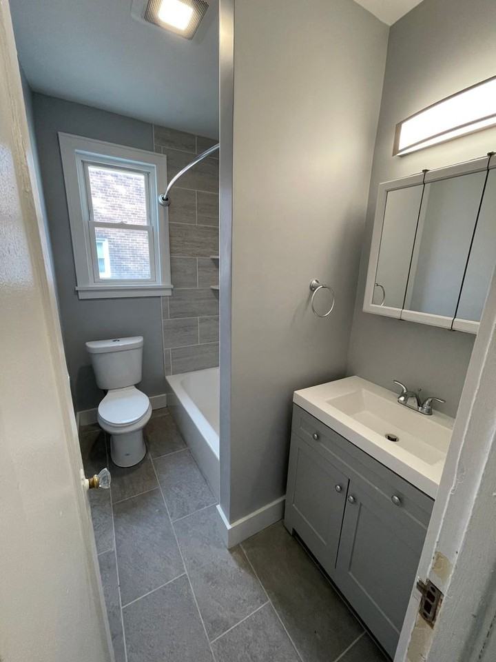 275 South Allen St - Photo 2 of 11