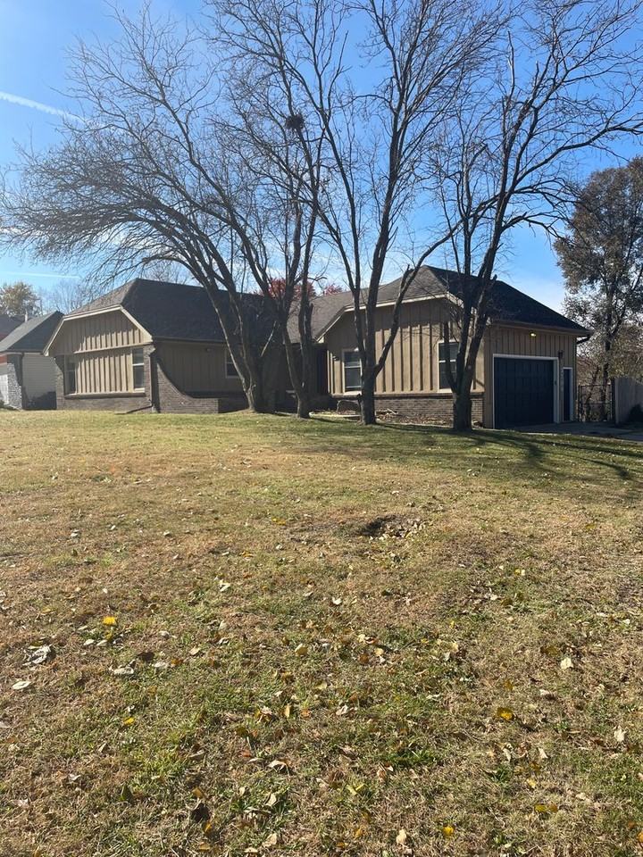 3700 Sw 31st St - Photo 2 of 19
