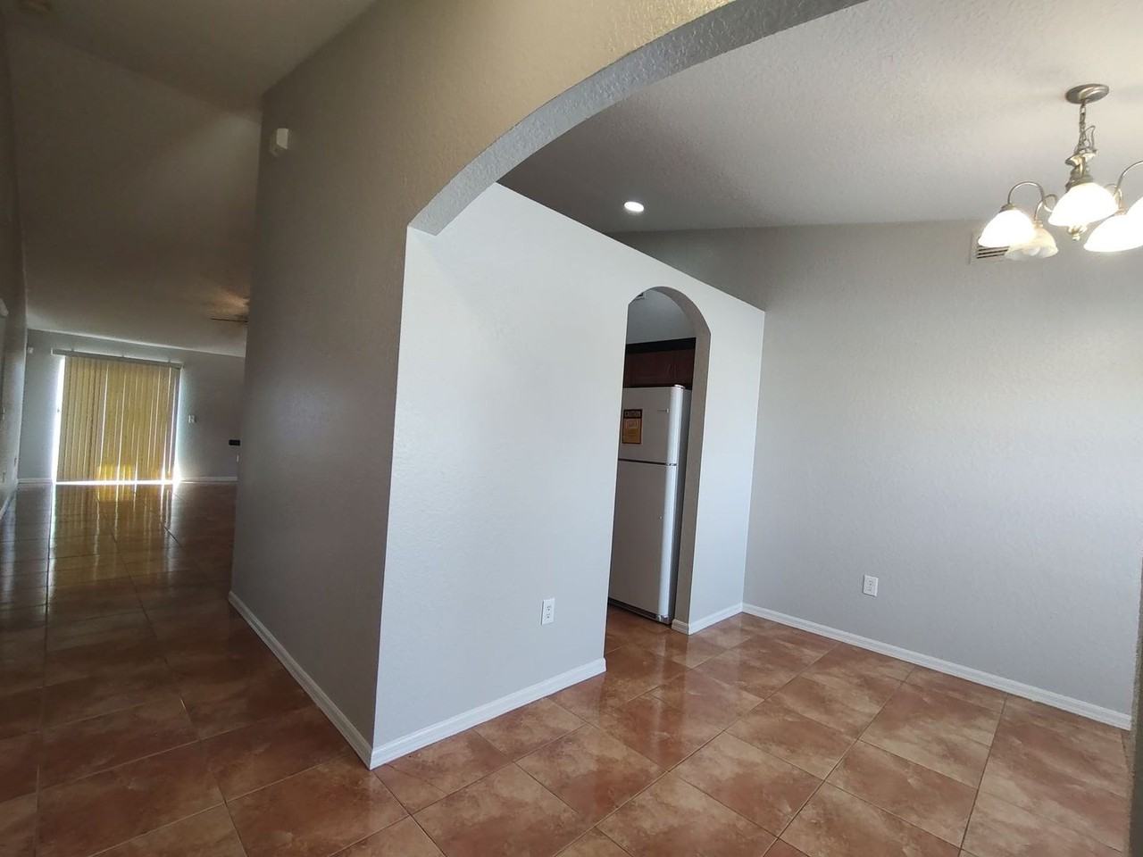 416 Ohio Way - Photo 4 of 36