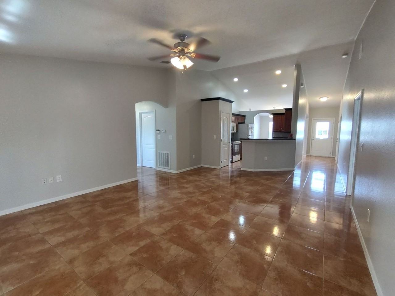 416 Ohio Way - Photo 7 of 36