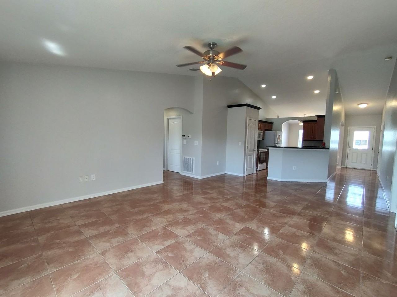 416 Ohio Way - Photo 6 of 36