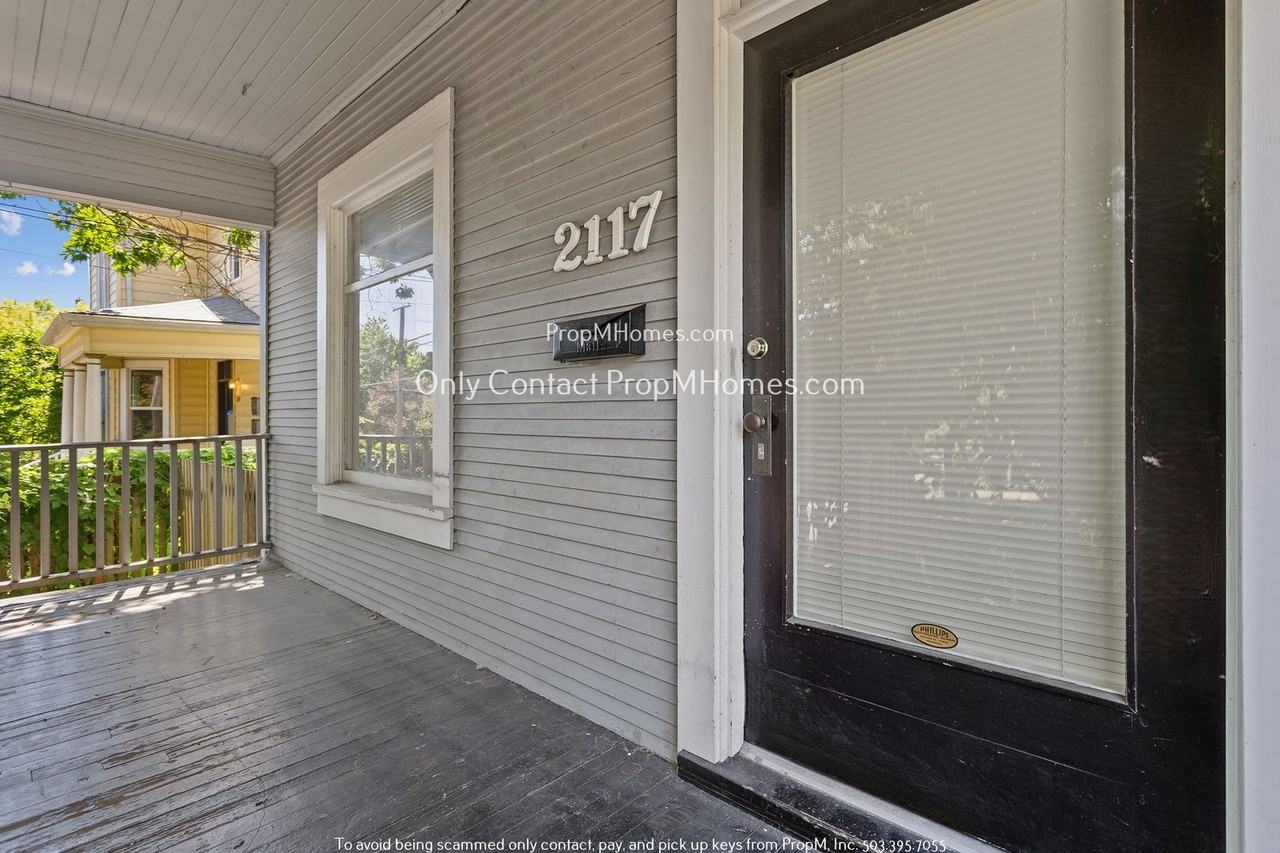 2117 Ne Rodney Ave - Photo 2 of 26