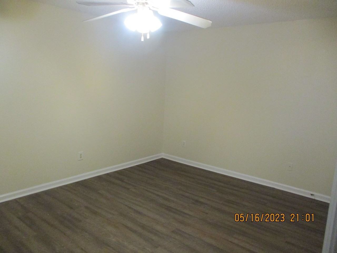 900 18th Ave Apt D - Photo 6 of 9