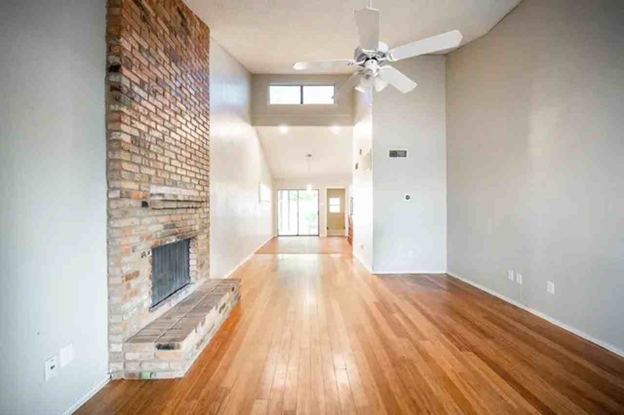 3314 78th Street - Photo 3 of 24