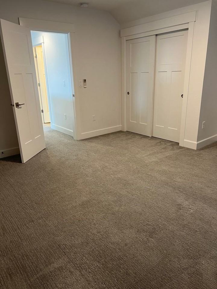 3680 Ne Jacob St - Photo 5 of 18