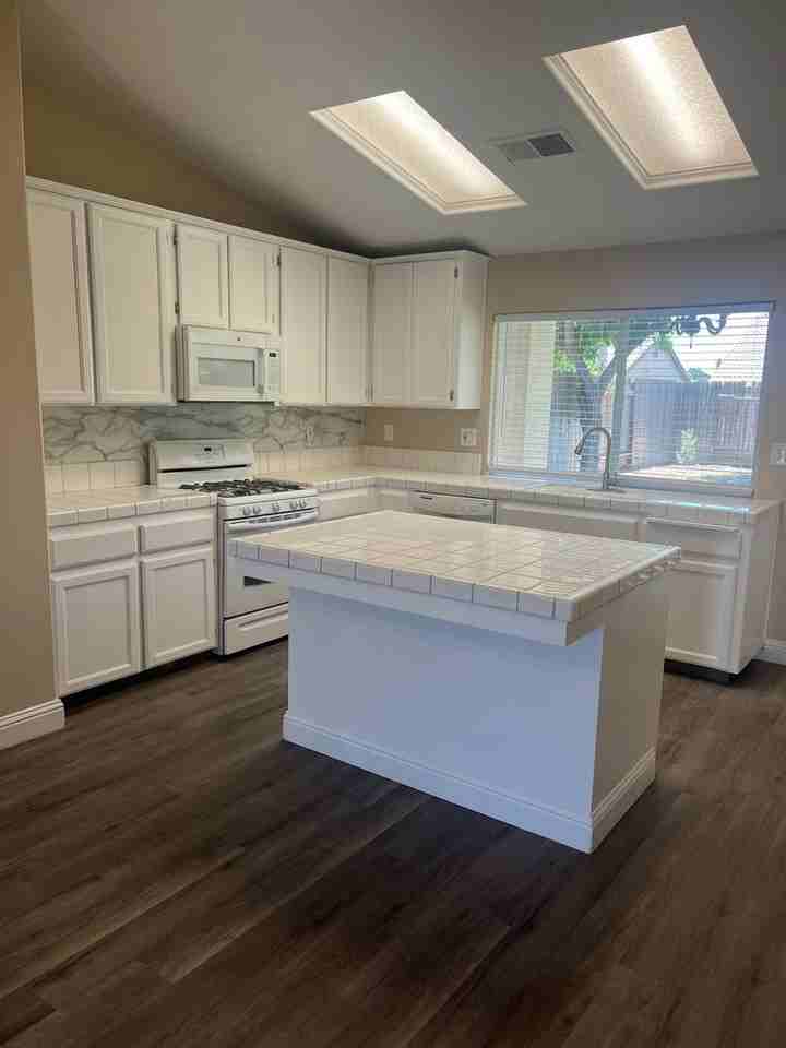 10503 Victoria Falls Ave - Photo 6 of 19