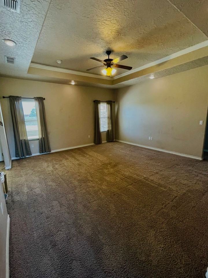 2409 Flagstone Dr - Photo 3 of 23