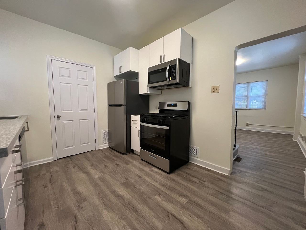 114 W 11th Ave - Photo 3 of 24