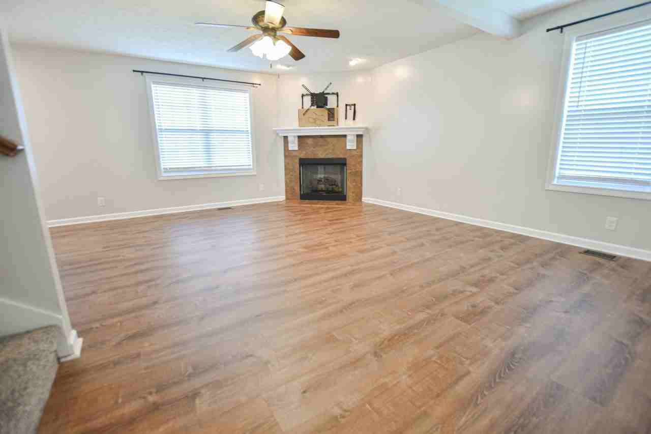 3460 Fox Meadow Way - Photo 3 of 14
