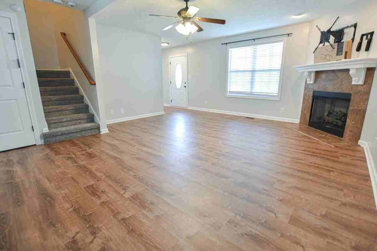 3460 Fox Meadow Way - Photo 4 of 14
