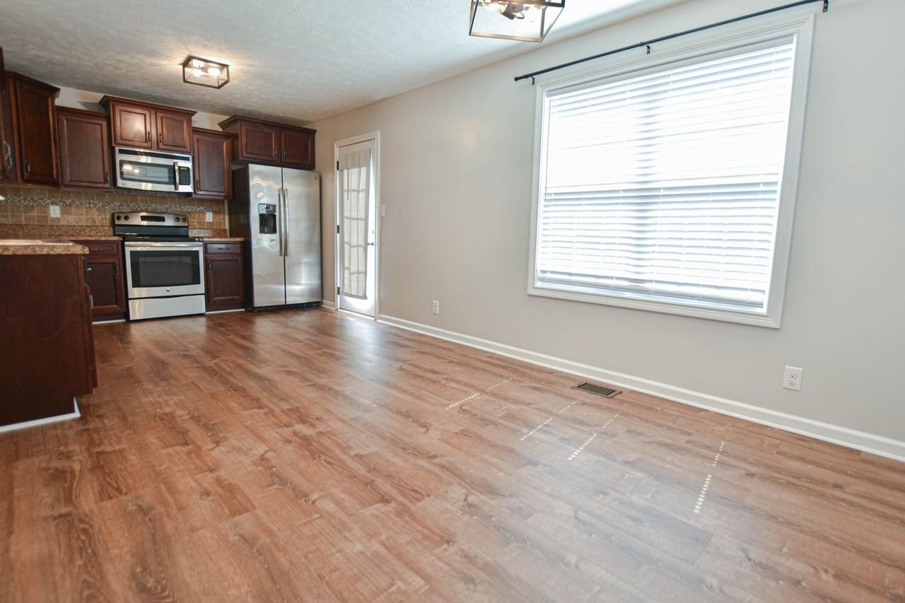 3460 Fox Meadow Way - Photo 6 of 14
