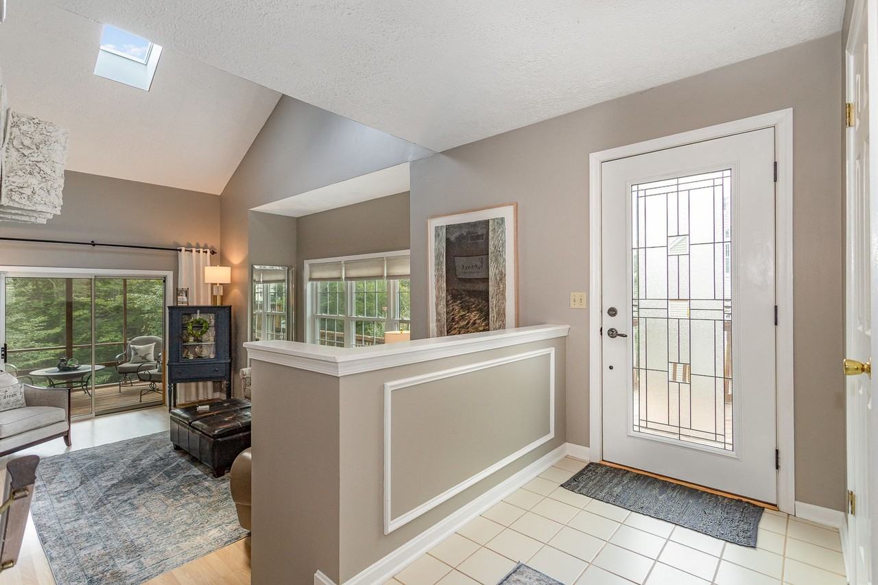 4203 Nantucket Dr - Photo 4 of 29