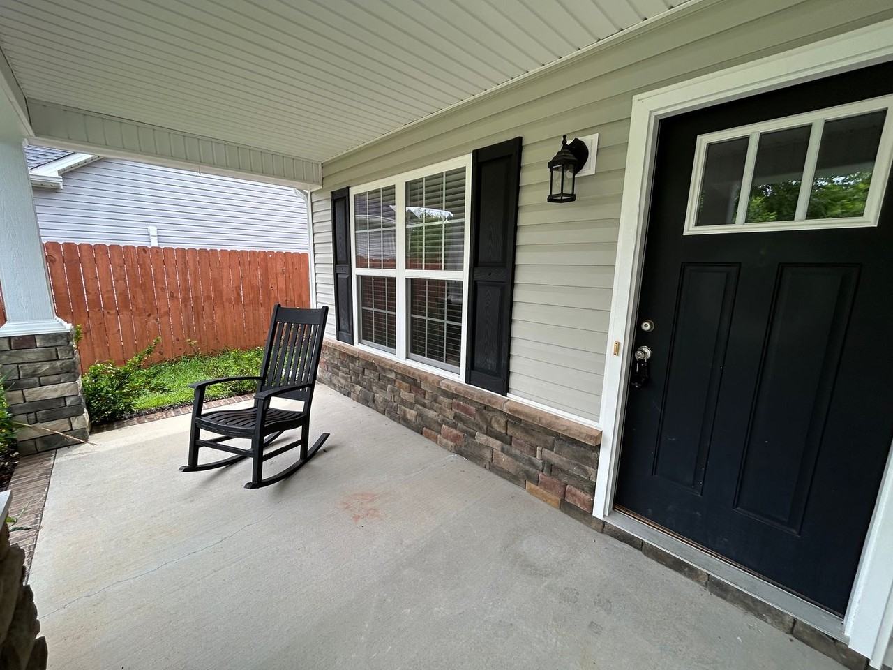 4762 Corena Dr - Photo 2 of 13