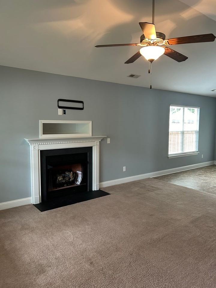 4762 Corena Dr - Photo 3 of 13